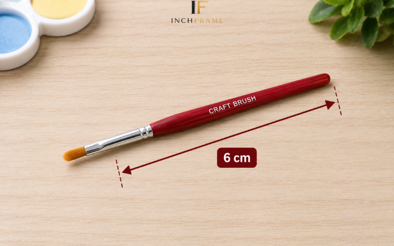 Paint brush handle measuring 6 cm